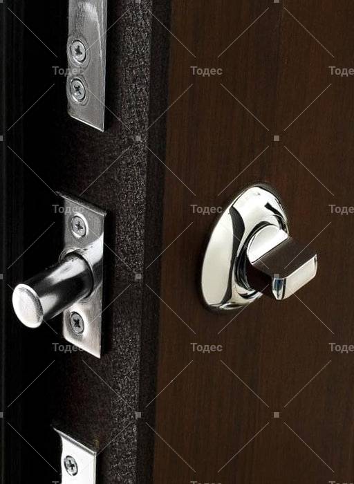 Kak Ukrepit Vhodnuyu Stalnuyu Dver Svoimi Rukami