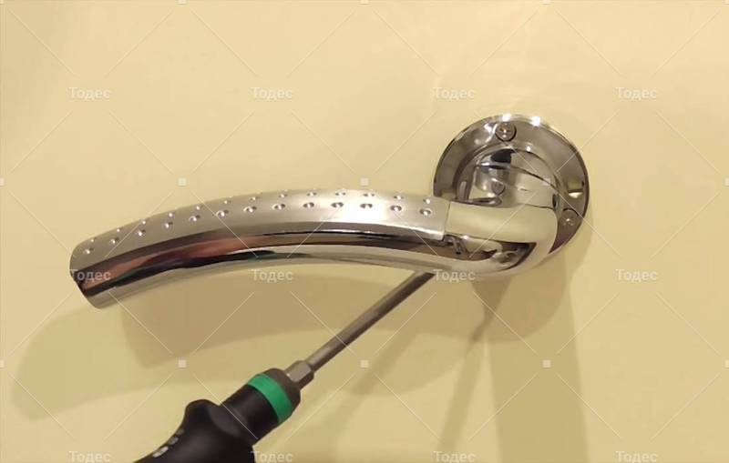 Kak Snyat Ruchku S Vhodnoj Metallicheskoj Dveri